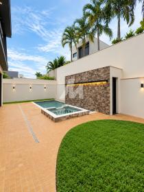 8 - Piscina