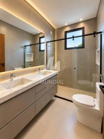 13 - Suite