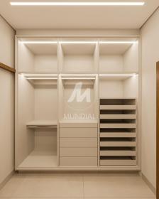 10 - Closet