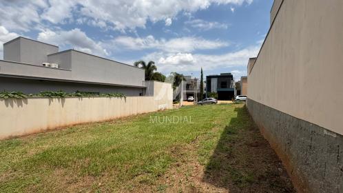 4 - Terreno/Lote
