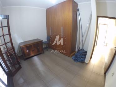 18 - Dormitorio