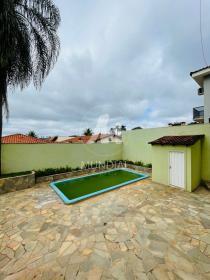 37 - Piscina