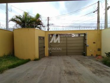 4 - Garagem/estacionamento