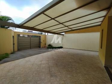 3 - Garagem/estacionamento
