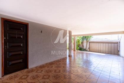 23 - Garagem/estacionamento