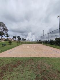 8 - Quadra de esportes em Cravinhos