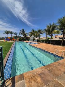 16 - Piscina(s) em Cravinhos