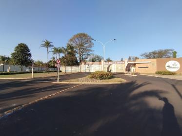 2 - Fachada Condominio em Jardinópolis