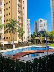 8 - Piscina(s) em Ribeirão Preto
